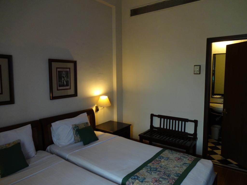 Hotel Broadway Delhi מראה חיצוני תמונה