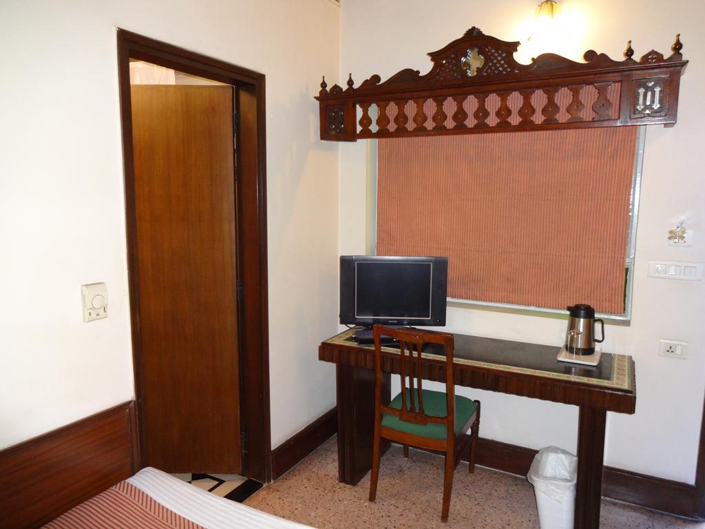 Hotel Broadway Delhi מראה חיצוני תמונה
